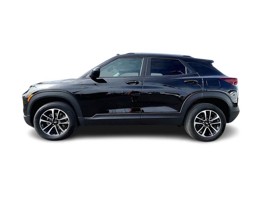 Thumbnail: 2024 Chevrolet TrailBlazer - 3