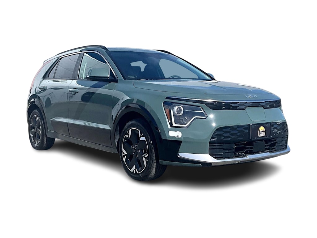 Thumbnail: 2023 Kia Niro - 22