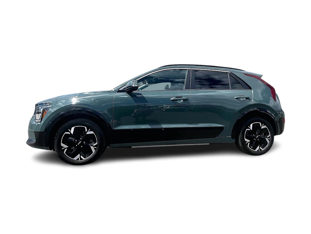 Thumbnail: 2023 Kia Niro - 3