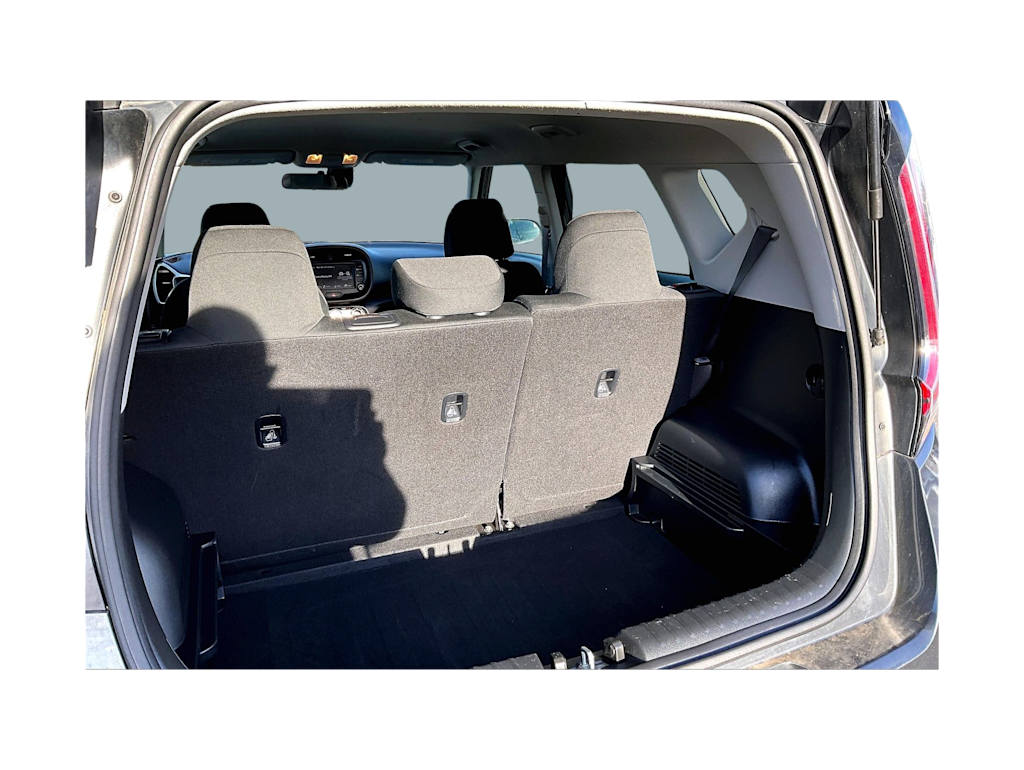 Thumbnail: 2023 Kia Soul - 17