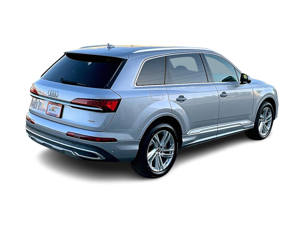Thumbnail: 2022 Audi Q7 - 23