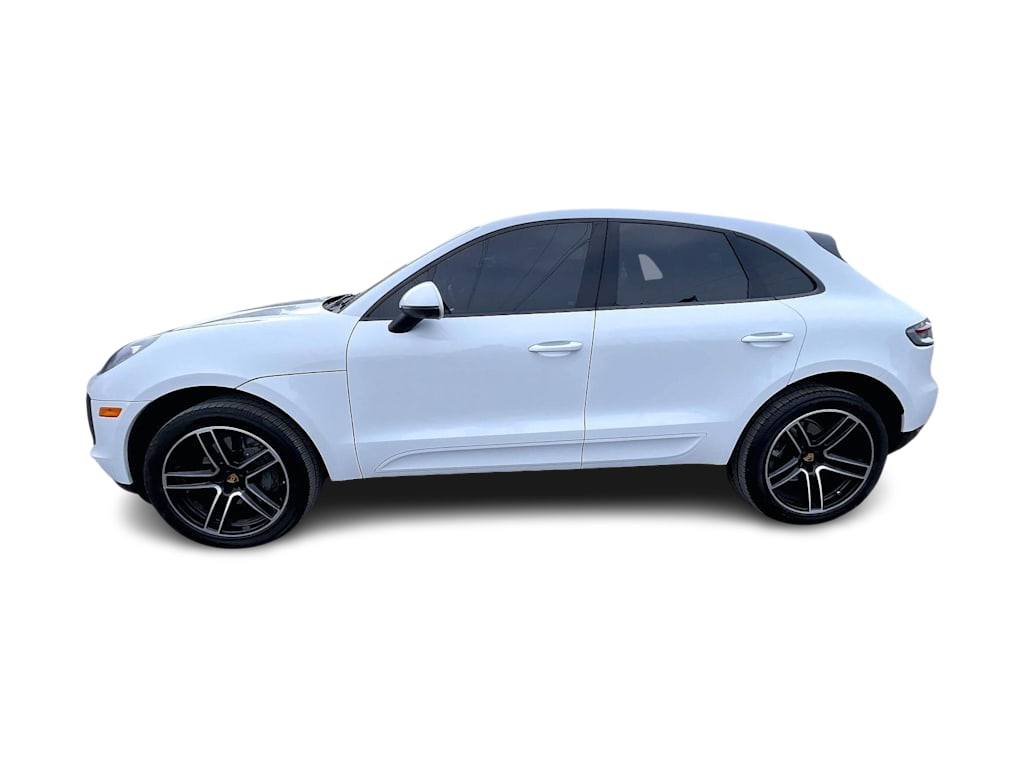 Thumbnail: 2020 Porsche Macan - 3
