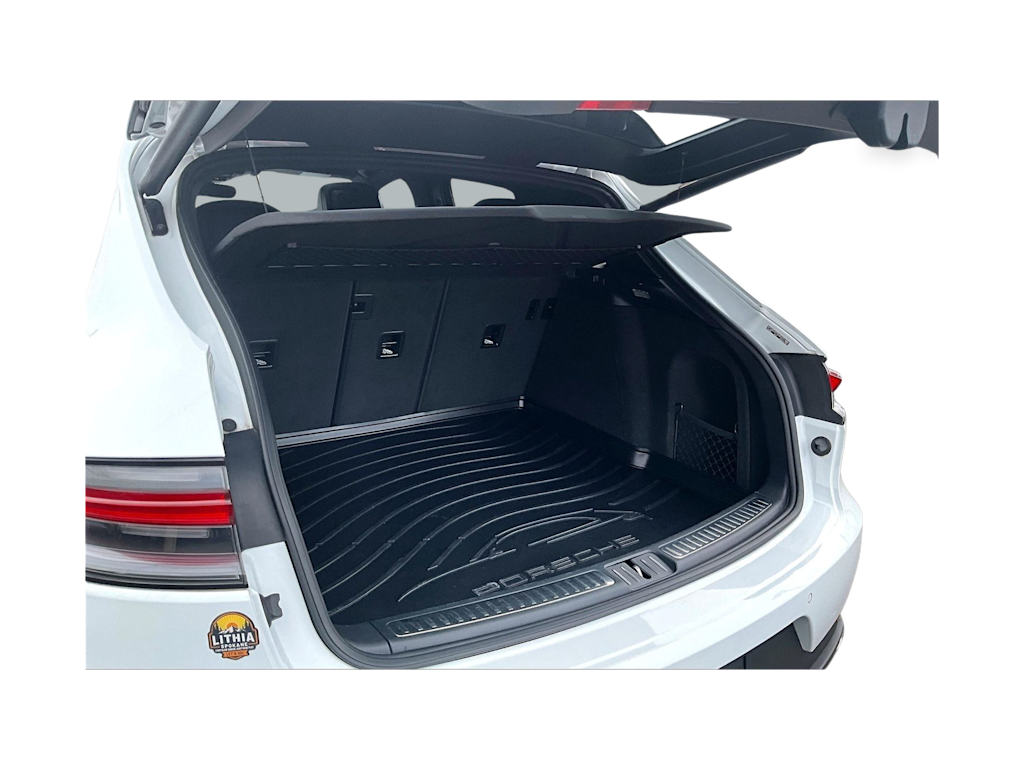 Thumbnail: 2020 Porsche Macan - 19