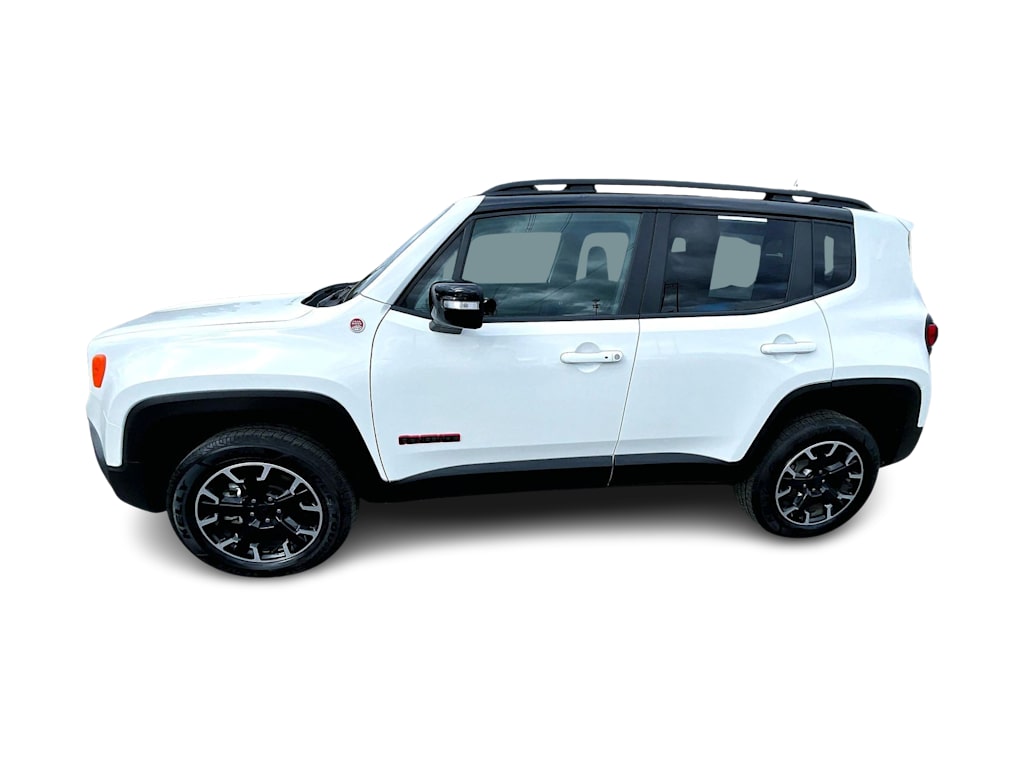 Thumbnail: 2023 Jeep Renegade - 3