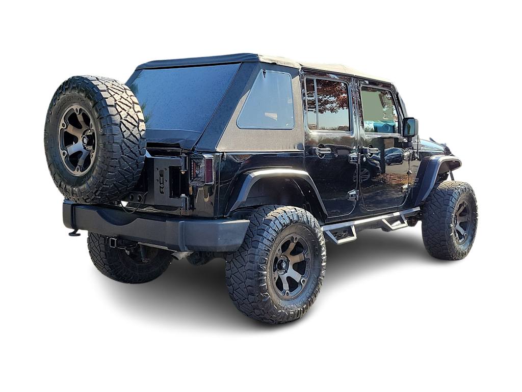 2015 Jeep Wrangler Unlimited Sport 25