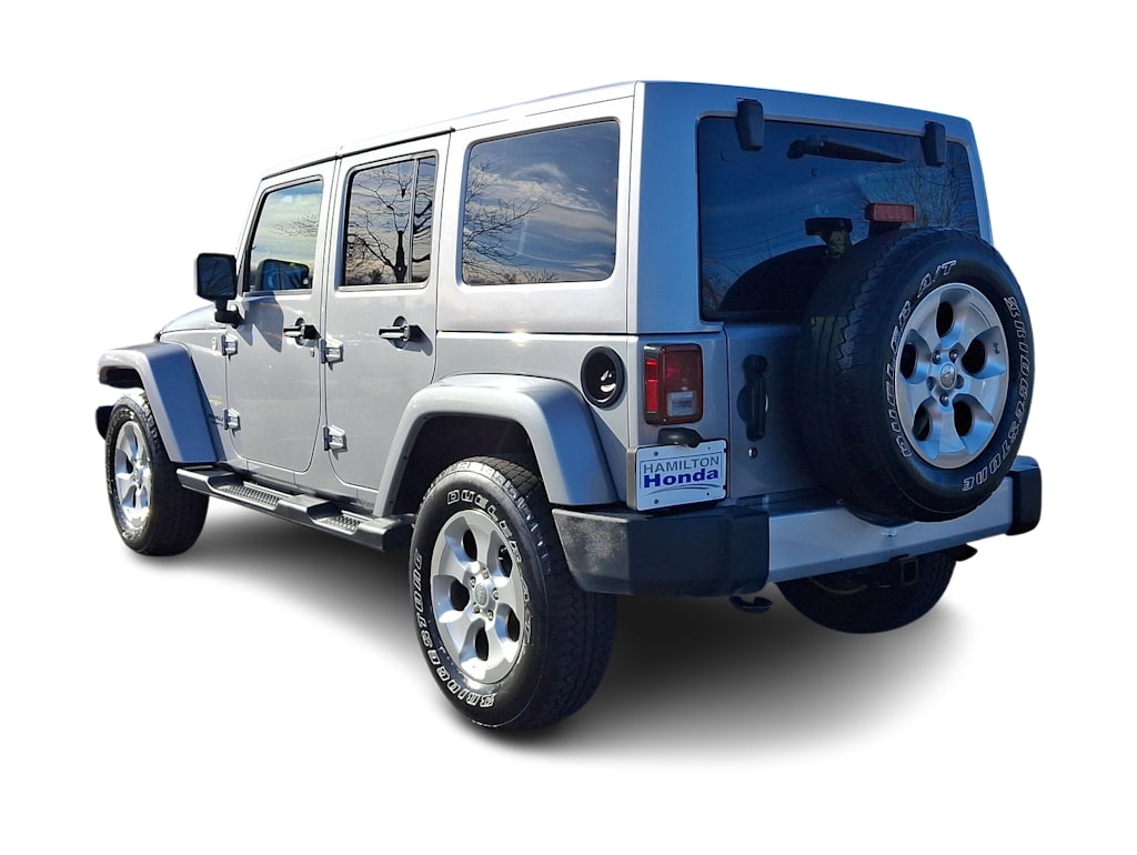 2014 Jeep Wrangler Unlimited Sahara 22