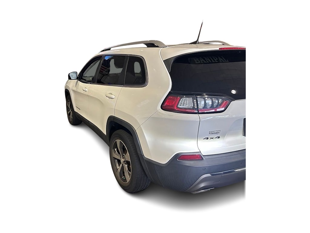 Thumbnail: 2019 Jeep Cherokee - 3