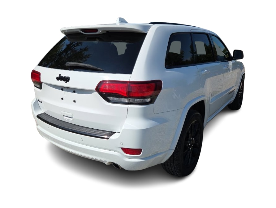 Thumbnail: 2018 Jeep Grand Cherokee - 16