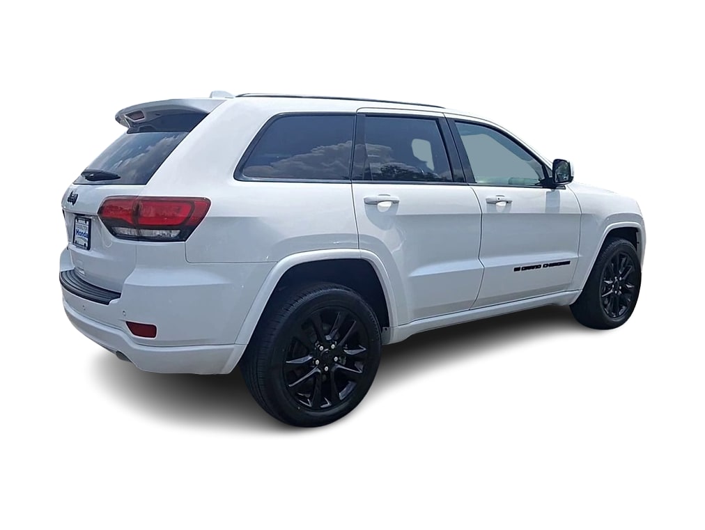 2022 Jeep Grand Cherokee Laredo 16