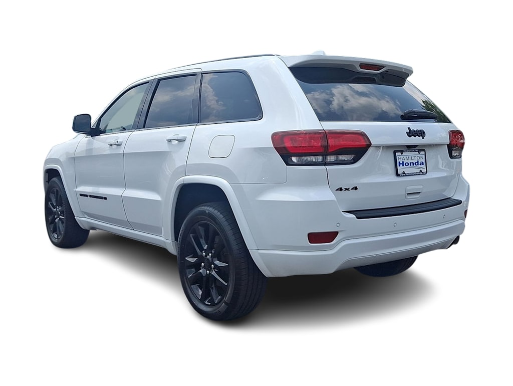 2022 Jeep Grand Cherokee Laredo 23