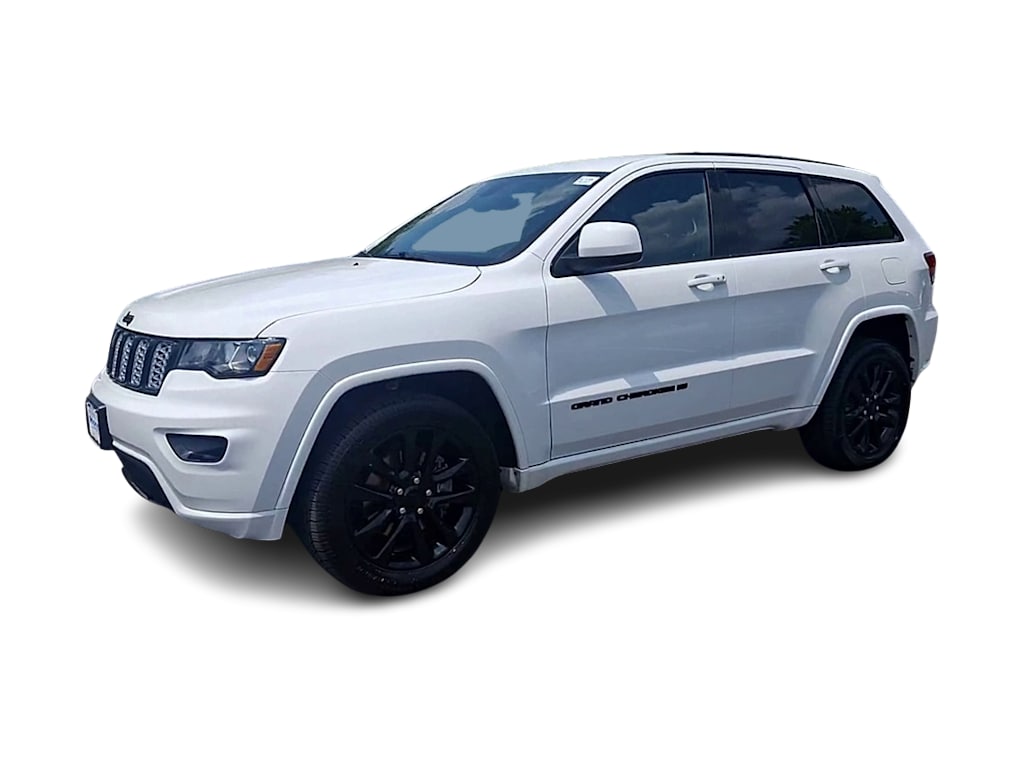 2022 Jeep Grand Cherokee Laredo 3