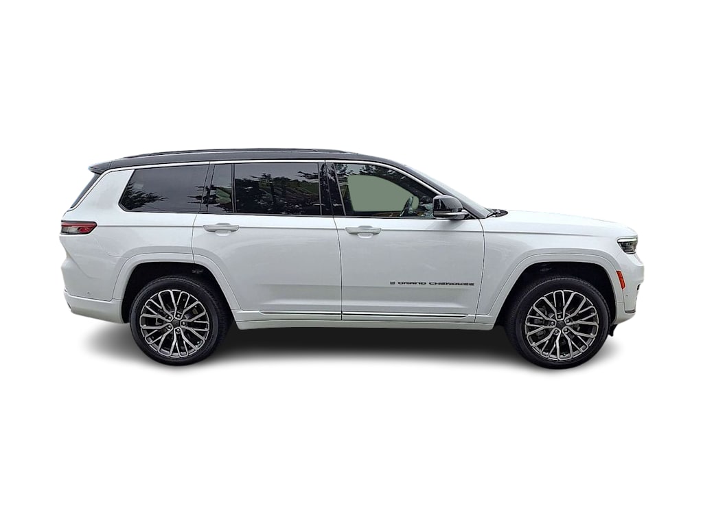 Thumbnail: 2025 Jeep Grand Cherokee L - 15
