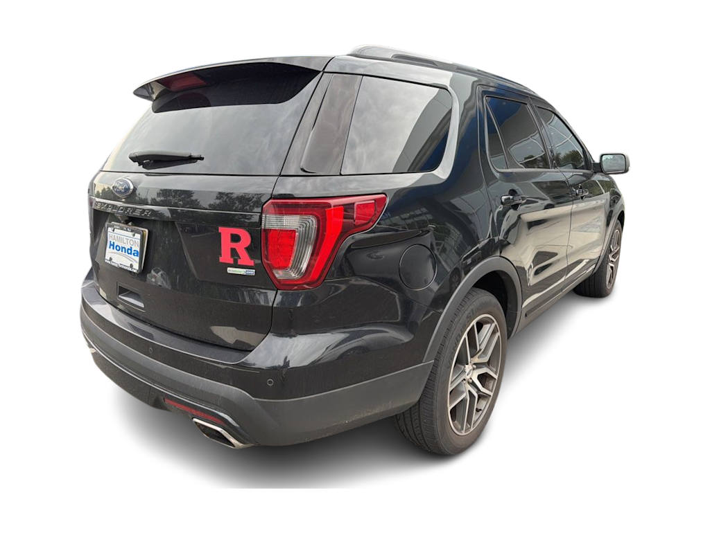 Thumbnail: 2016 Ford Explorer - 14