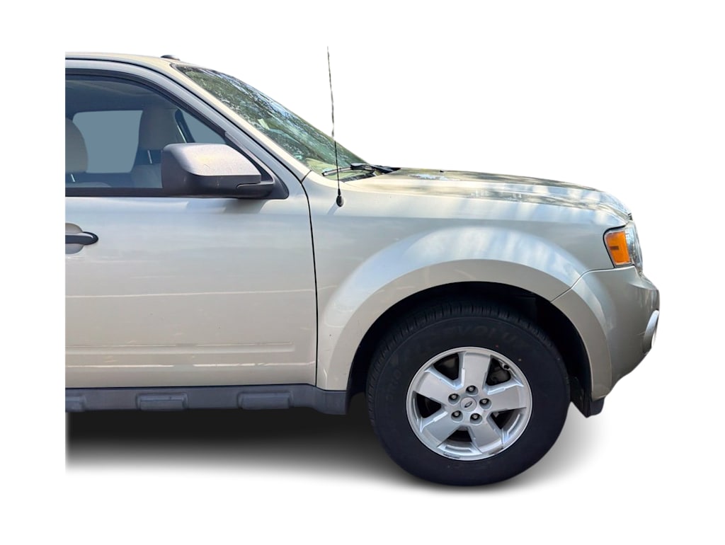 Thumbnail: 2011 Ford Escape - 12