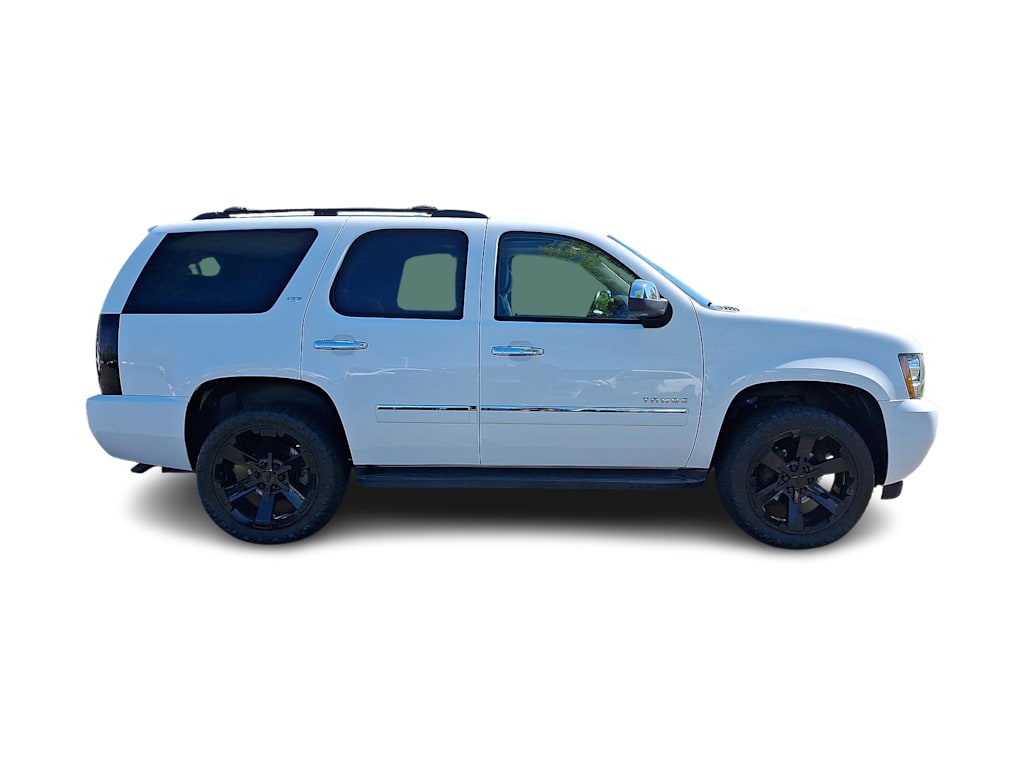 2014 Chevrolet Tahoe LTZ 26