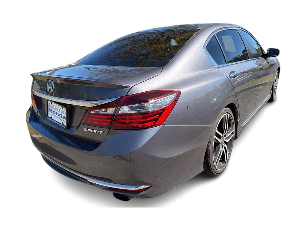 Thumbnail: 2017 Honda Accord - 15