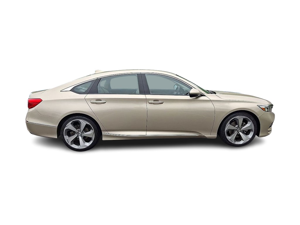 Thumbnail: 2018 Honda Accord - 17