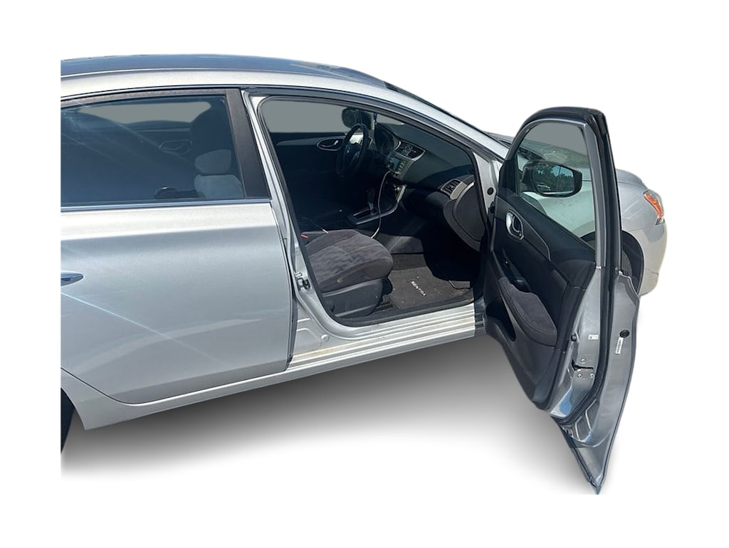 Thumbnail: 2013 Nissan Sentra - 19