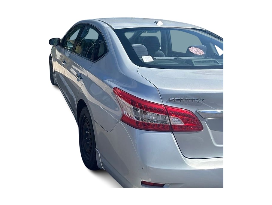 Thumbnail: 2013 Nissan Sentra - 9