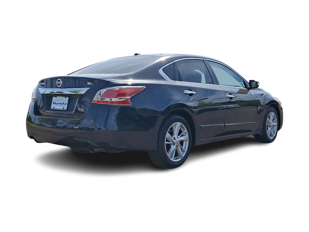 2015 Nissan Altima SL 26