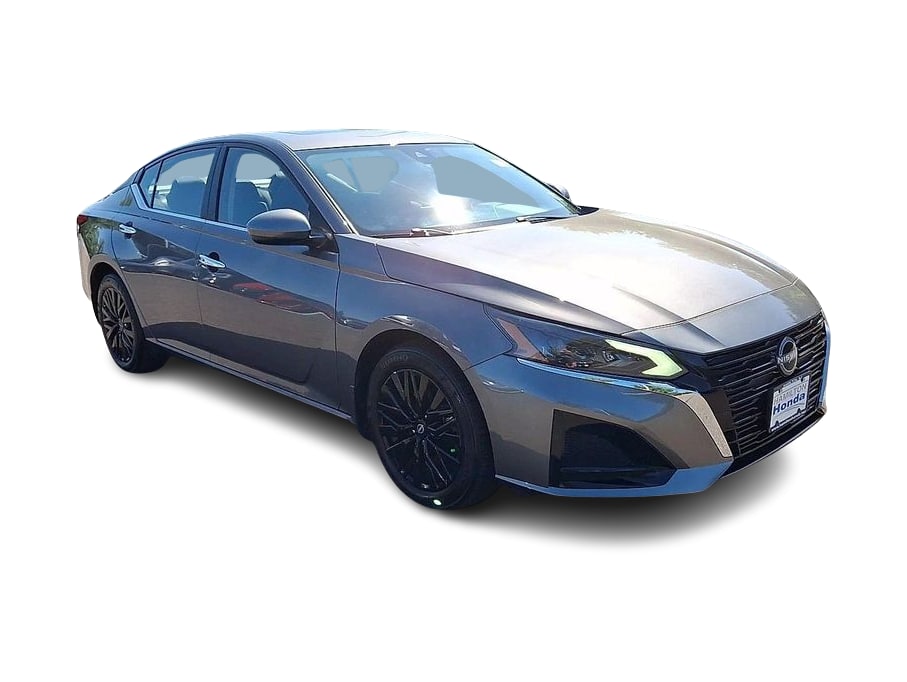 Thumbnail: 2025 Nissan Altima - 14