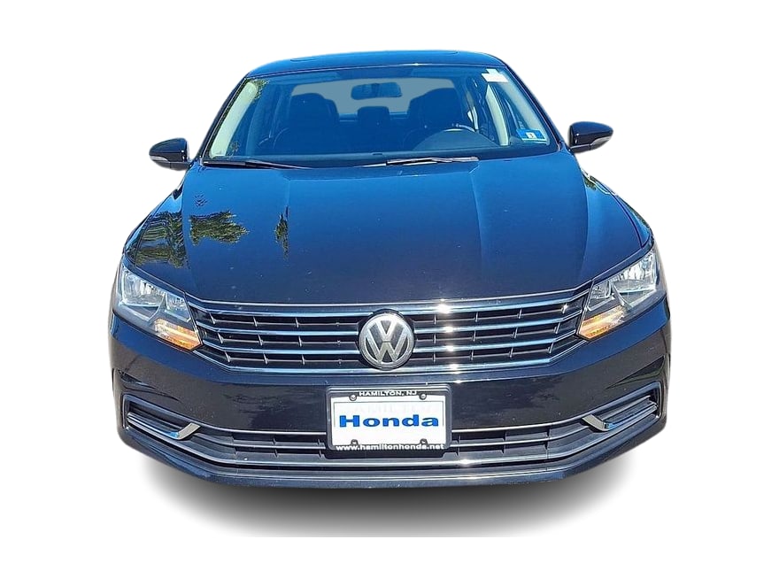 Thumbnail: 2016 Volkswagen Passat - 6