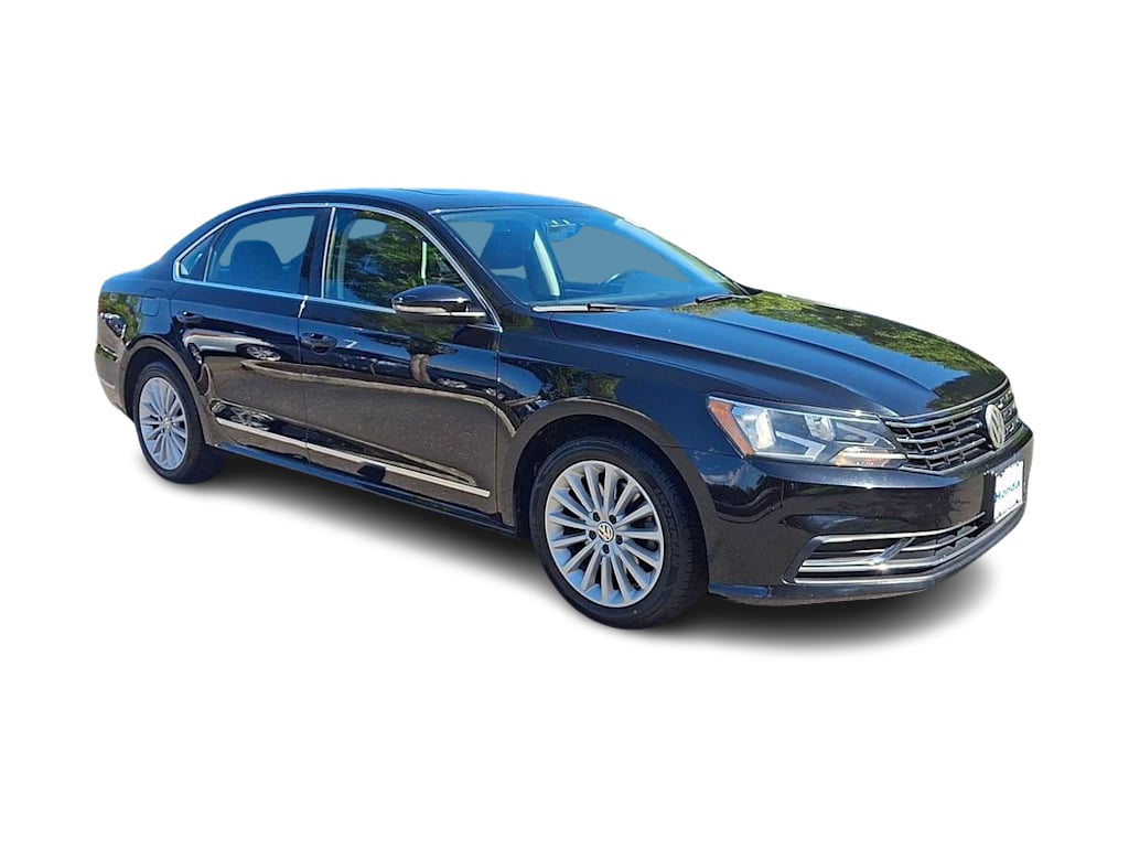 Thumbnail: 2016 Volkswagen Passat - 13