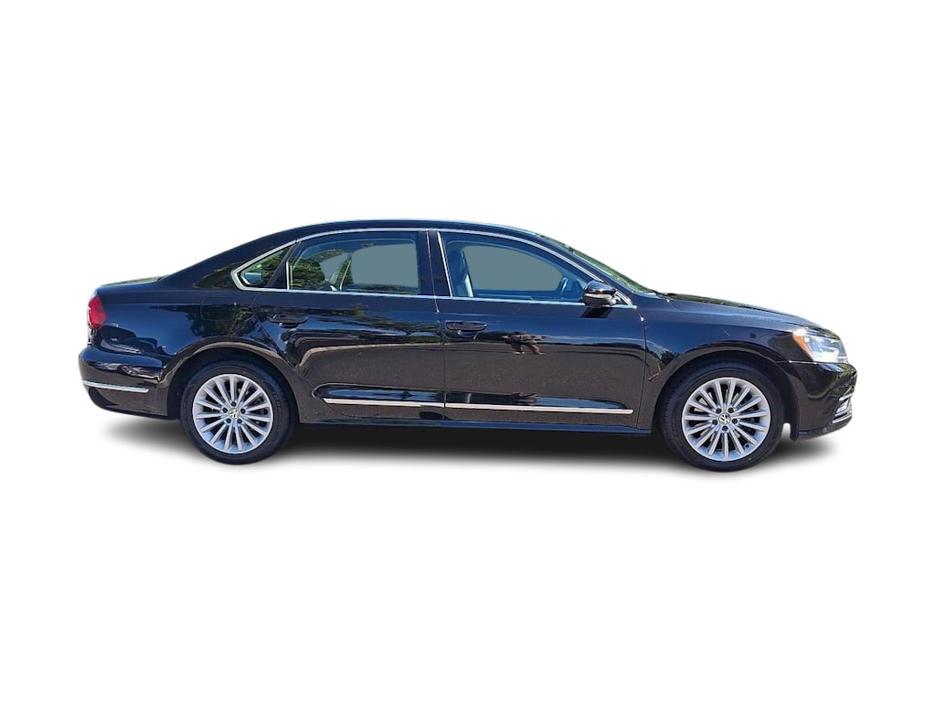 Thumbnail: 2016 Volkswagen Passat - 26