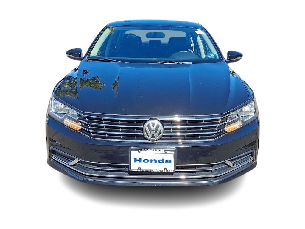 Thumbnail: 2016 Volkswagen Passat - 28