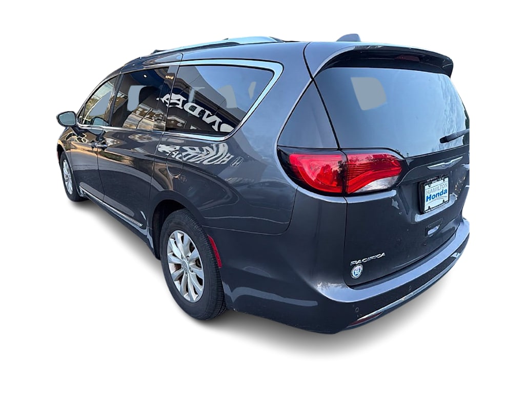 Thumbnail: 2019 Chrysler Pacifica - 16