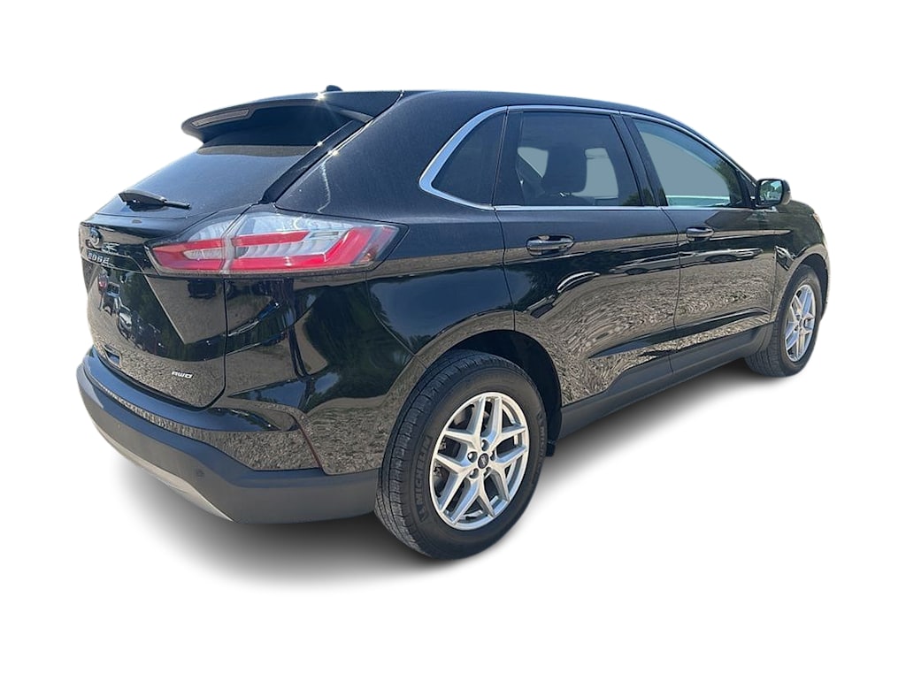Thumbnail: 2022 Ford Edge - 16