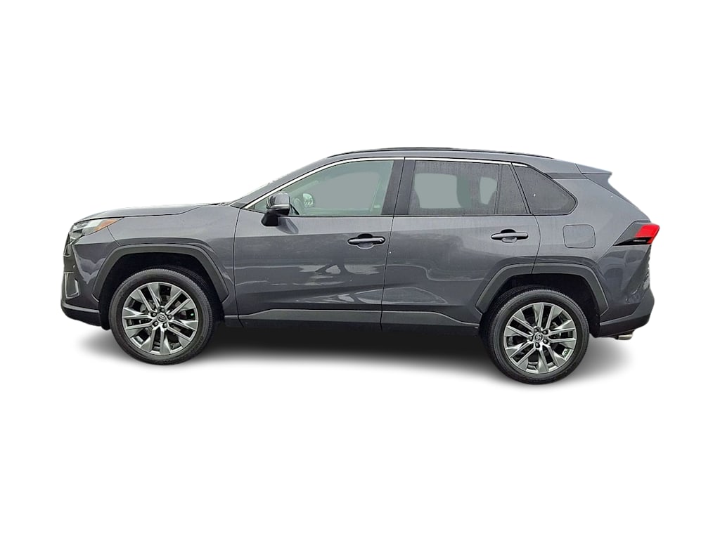 Thumbnail: 2022 Toyota RAV4 - 15