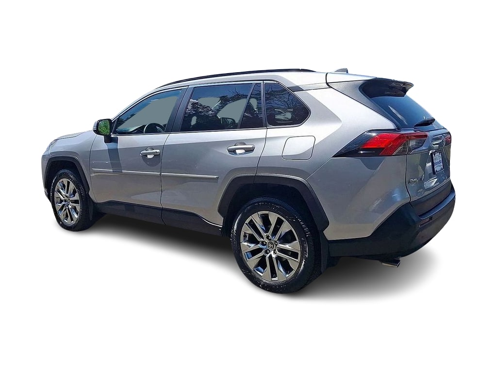 Thumbnail: 2021 Toyota RAV4 - 4