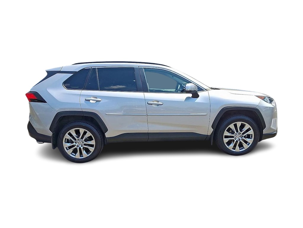 Thumbnail: 2021 Toyota RAV4 - 16