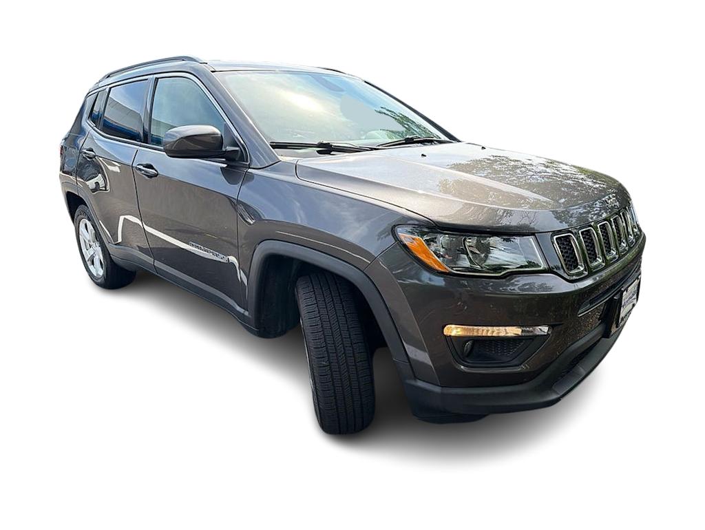 Thumbnail: 2018 Jeep Compass - 14