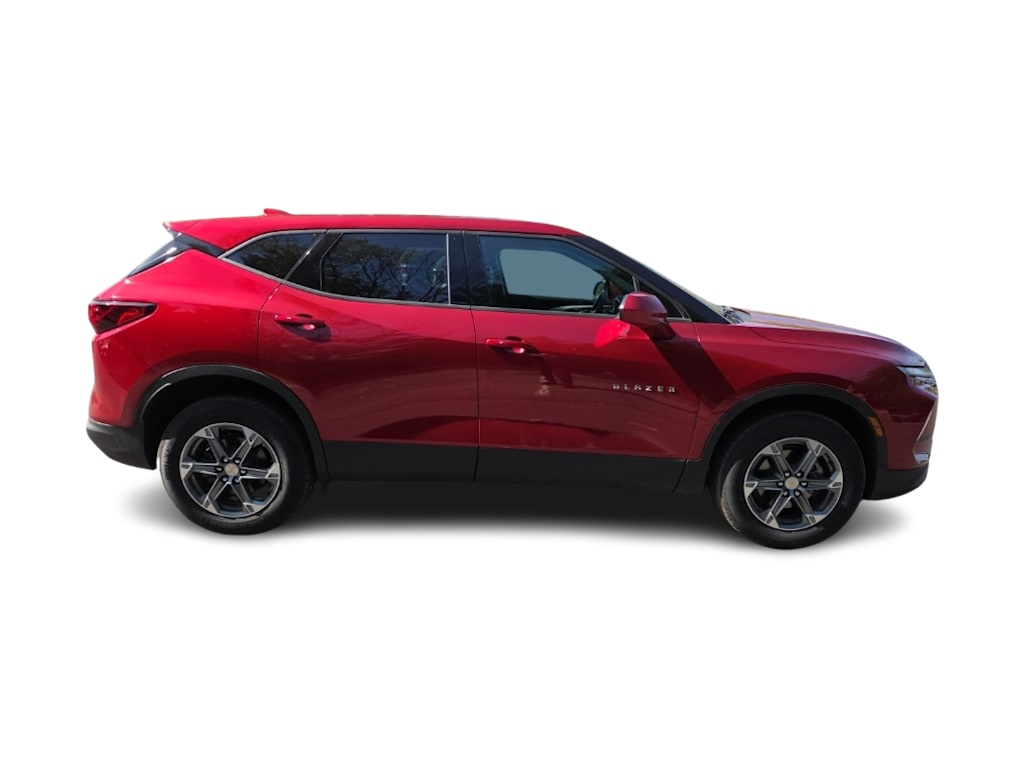Thumbnail: 2025 Chevrolet Blazer - 14