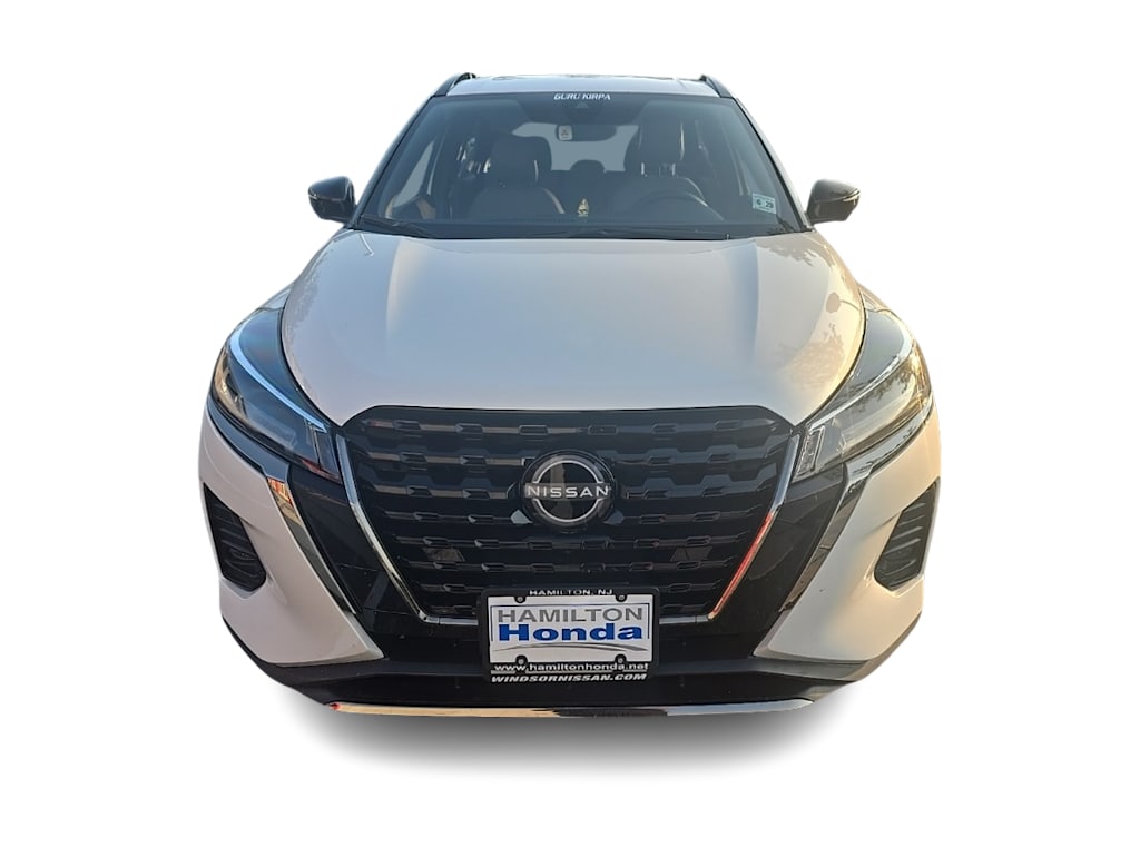2024 Nissan Kicks SR 5
