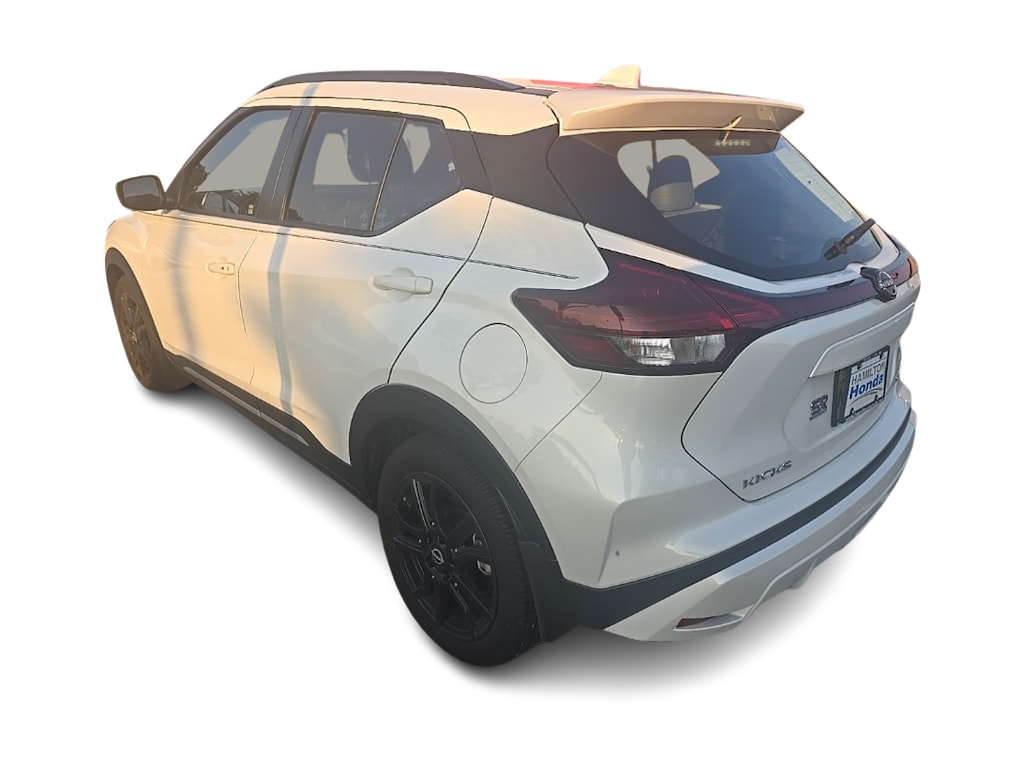 2024 Nissan Kicks SR 3