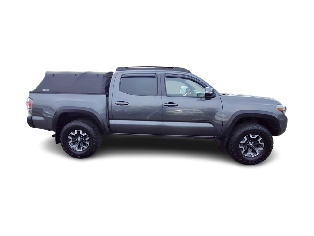 Thumbnail: 2022 Toyota Tacoma - 16