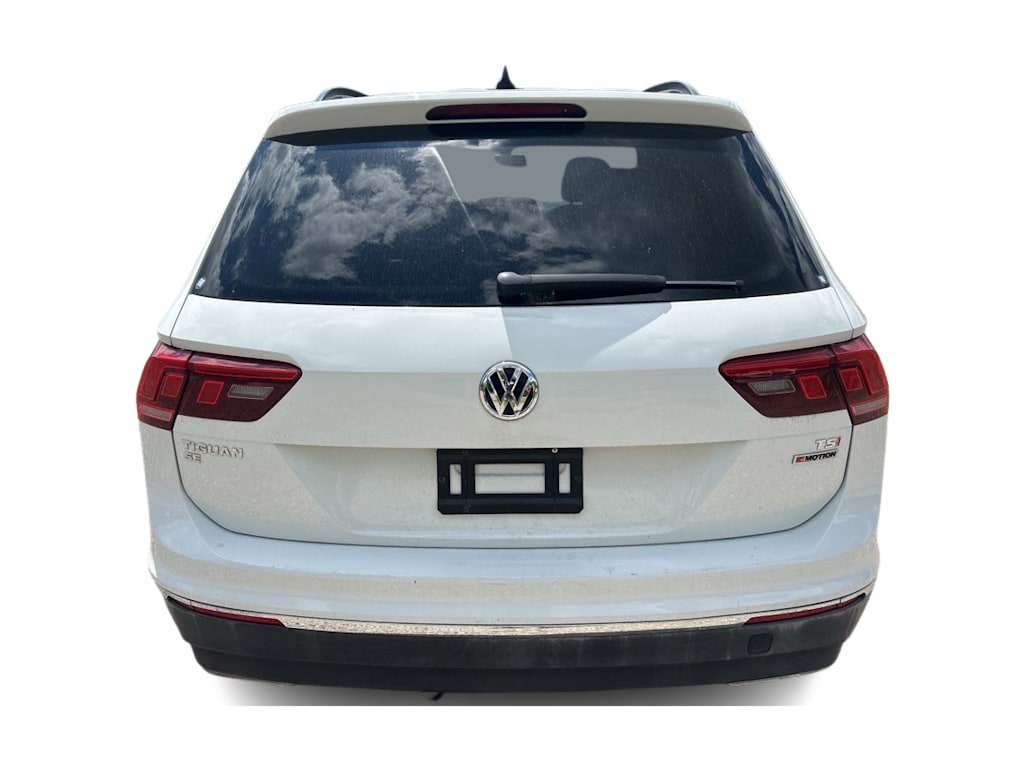 Thumbnail: 2018 Volkswagen Tiguan - 4