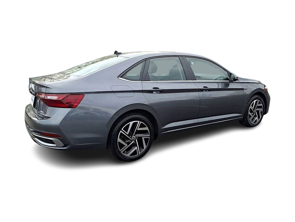 Thumbnail: 2022 Volkswagen Jetta - 14