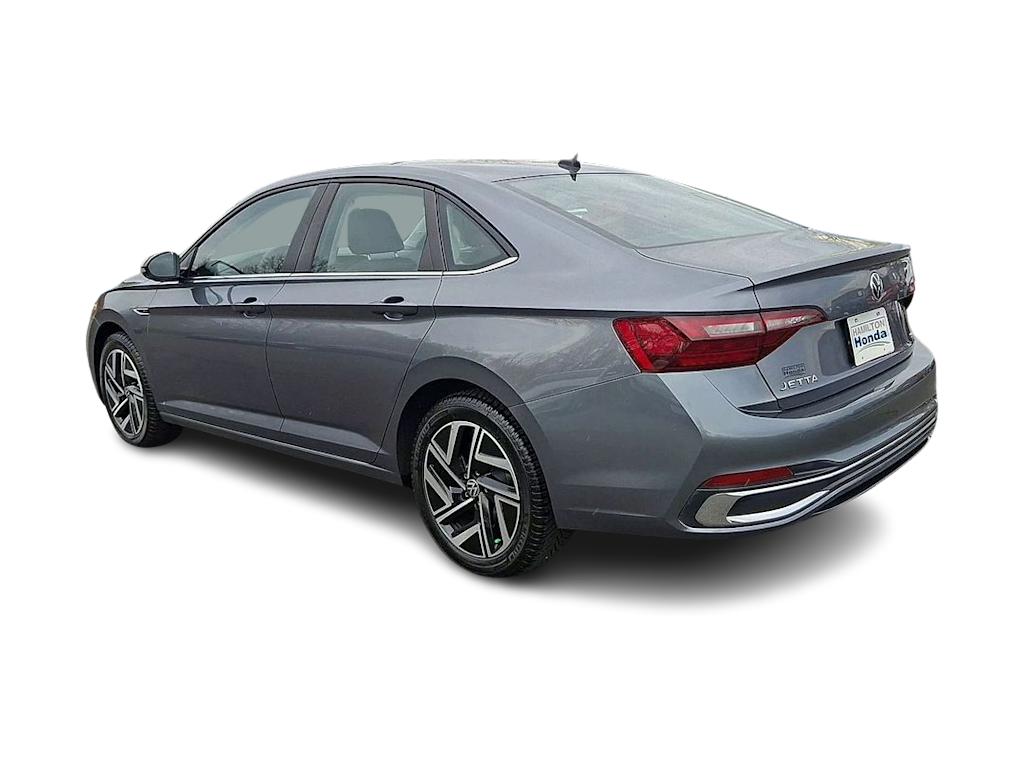 Thumbnail: 2022 Volkswagen Jetta - 4