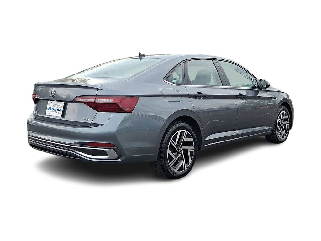 Thumbnail: 2022 Volkswagen Jetta - 23
