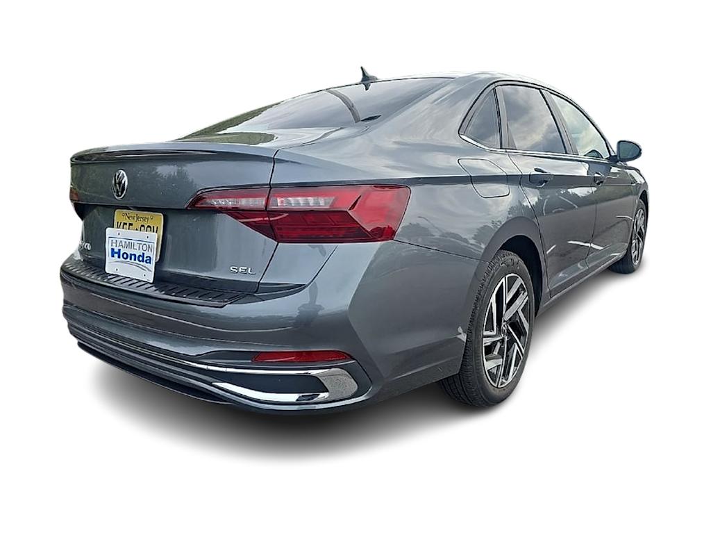 Thumbnail: 2023 Volkswagen Jetta - 12