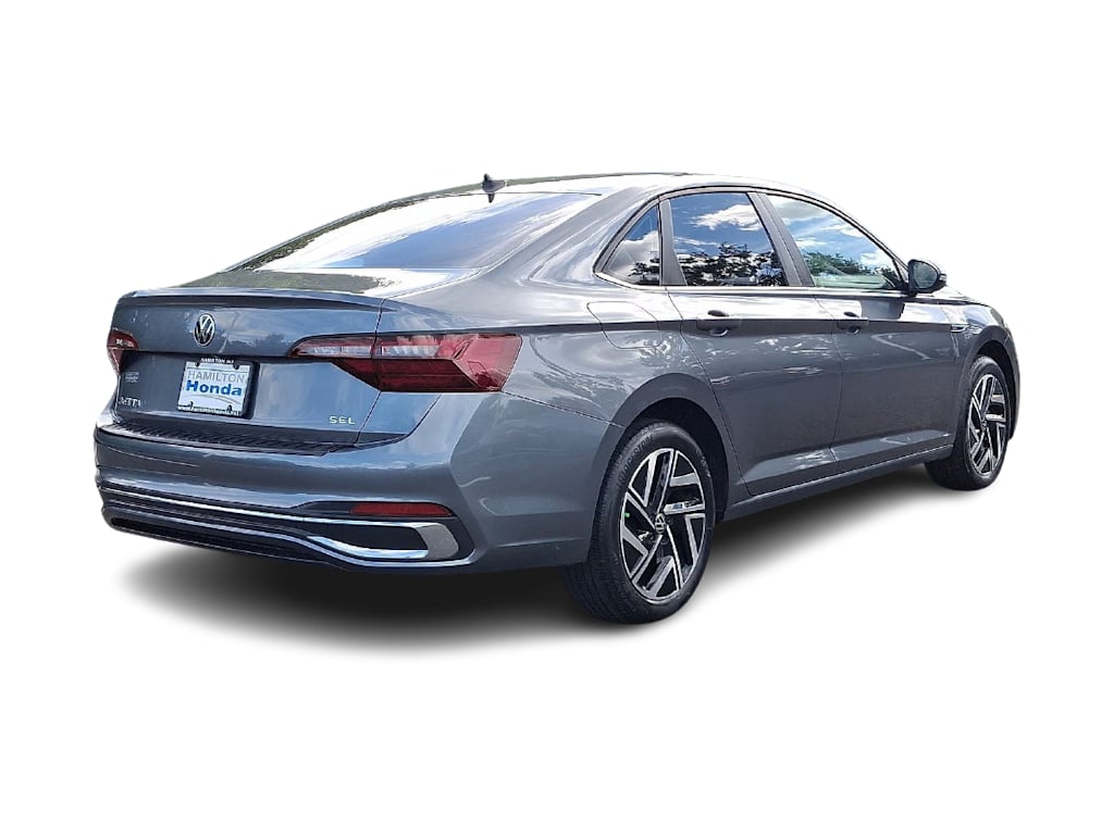 Thumbnail: 2023 Volkswagen Jetta - 18