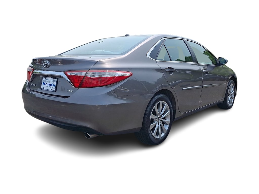 Thumbnail: 2017 Toyota Camry - 25