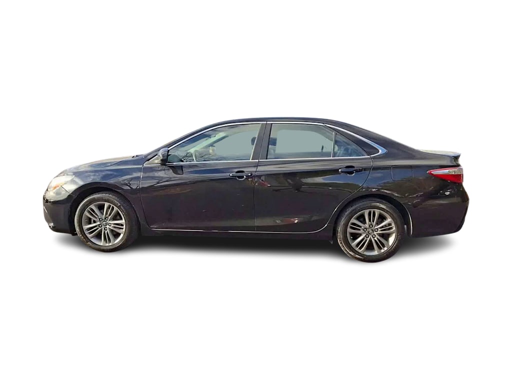 2017 Toyota Camry SE 15