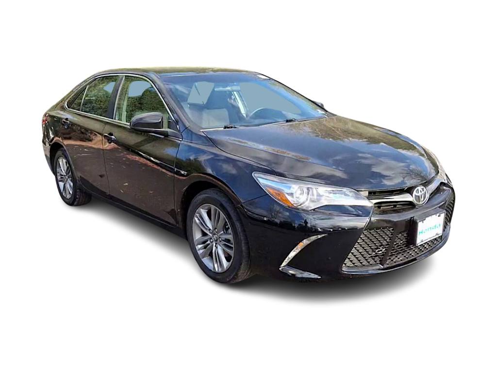 2017 Toyota Camry SE 14