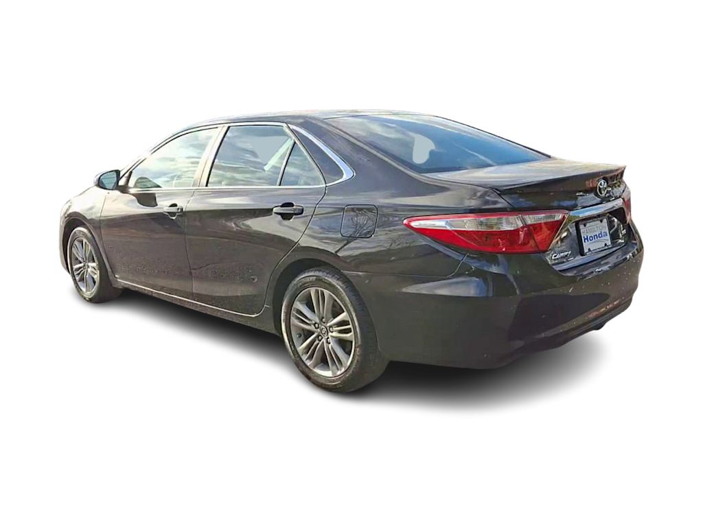 2017 Toyota Camry SE 4