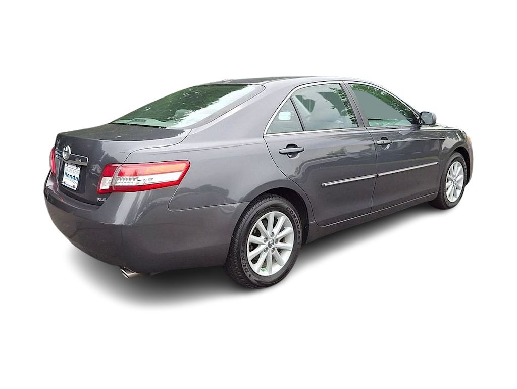 Thumbnail: 2010 Toyota Camry - 15